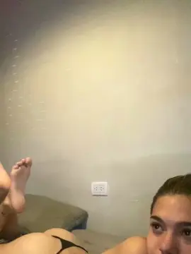 Cam4 Live Sex Cam of milagrossuwu