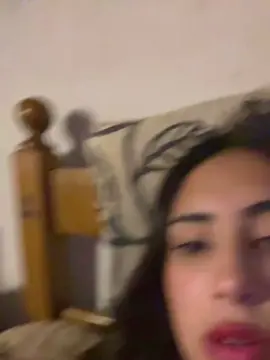 Cam4 Free Live Porn of Reyna444
