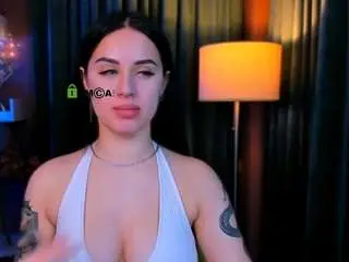 Camsoda Live Sex Cam of lyra-donna
