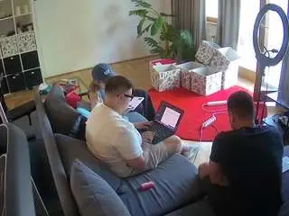Camsoda Adult Webcams of voyeurcam-julmodels-living-4