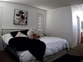 Camsoda Sex Cam of voyeurcam-whitneyoc-01