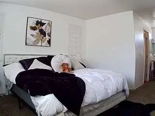 Camsoda Free Live Porn of voyeurcam-whitneyoc-01