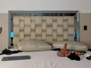 Camsoda Live Porn of noah-pariss