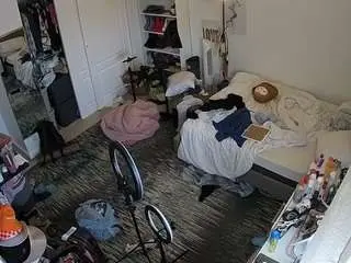 Camsoda Nude Webcam of voyeurcam-hornyhostel-02