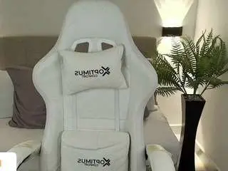 Camsoda Private Sex Chat of abril-71x