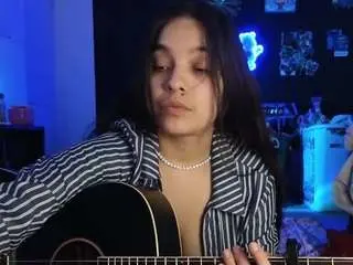 Camsoda Free Porn Cam of sweetlikeblu