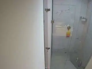 Camsoda Free Porn Cam of voyeurcam-casa-salsa-shower-1