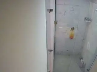 Camsoda Sex Cam of voyeurcam-casa-salsa-shower-1