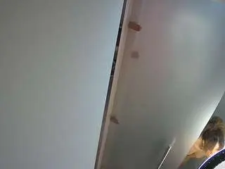 Camsoda Sex Cam of voyeurcam-casa-salsa-shower-1