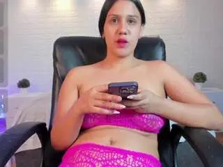 Camsoda Free Porn Cam of arianarousee