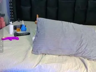 Camsoda Free Live Porn of petitelittleebony