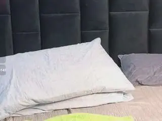 Camsoda Private Sex Chat of petitelittleebony