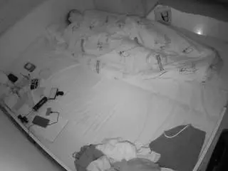 Camsoda Free Porn Cam of voyeurcam-julmodels-greybed-1