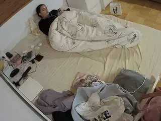 Camsoda Best Webcam of voyeurcam-julmodels-greybed-1