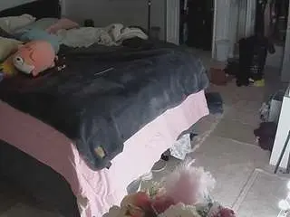 Camsoda Nude Webcam of voyeurcam-house-charleys-room