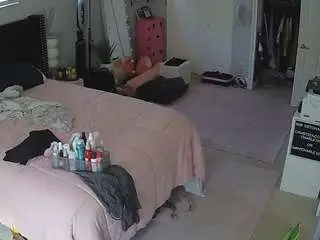 Camsoda Live Sex Cam of voyeurcam-house-charleys-room