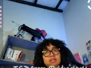 Camsoda Adult Webcams of alesyahampton