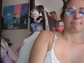 Camsoda Nude Webcam of trianabell