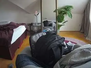 Camsoda Sex Chat of voyeurcam-julmodels-whitebed-6