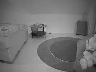 Camsoda Adult Webcams of voyeurcam-julmodels-whitebed-6