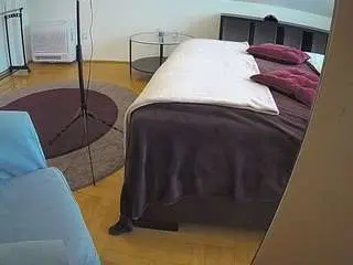 Camsoda Watch Live Sex Cams of voyeurcam-julmodels-whitebed-6