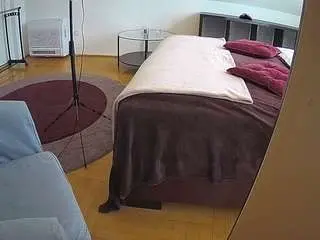 Camsoda Private Sex Chat of voyeurcam-julmodels-whitebed-6