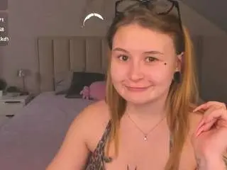 Camsoda Adult Webcam of christine-wallker