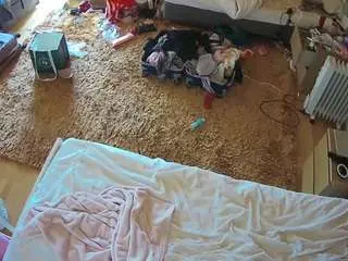 Camsoda Free Live Porn of voyeurcam-julmodels-whitebed-5