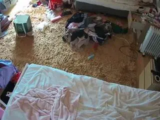 Camsoda Sex Cam of voyeurcam-julmodels-whitebed-5