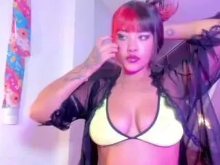 Camsoda Sex Cam of zenda-moretti