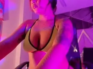 Camsoda Adult Video Chat of zenda-moretti