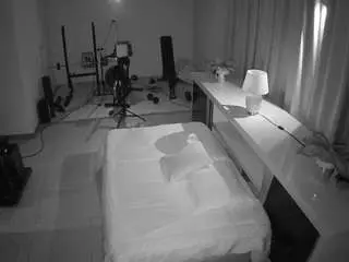 Camsoda Best Webcam of voyeurcam-jb-office-1
