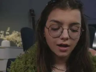 Camsoda Private Sex Chat of eldagoldsmith