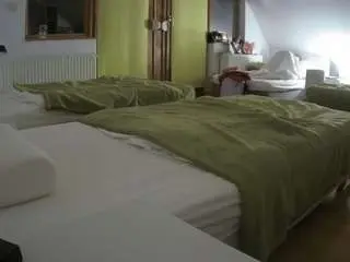 Camsoda Adult Webcam of voyeurcam-julmodels-bed-2