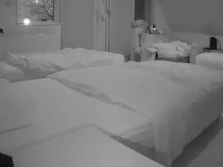 Camsoda Free Live Porn of voyeurcam-julmodels-bed-2