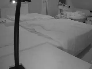 Camsoda Adult Webcam of voyeurcam-julmodels-bed-2