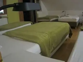 Camsoda Private Sex Chat of voyeurcam-julmodels-bed-2