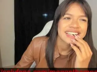 Camsoda Free Live Porn of meganthompsonn