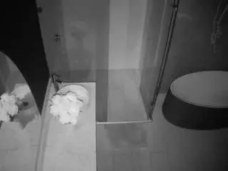 Camsoda Sex Cam of voyeurcam-casa-salsa-bathroom-6