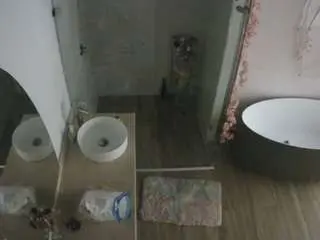 Camsoda Nude Webcam of voyeurcam-casa-salsa-bathroom-6