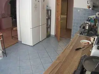 Camsoda Best Webcam of voyeurcam-julmodels-kitchen