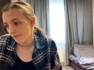 Camsoda Watch Live Sex Cams of romanebelanger