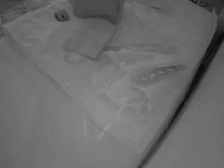 Camsoda Best Webcam of voyeurcam-julmodels-whitebed-1