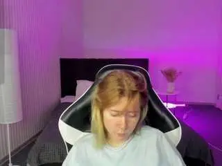Camsoda Nude Webcam of elira-vane
