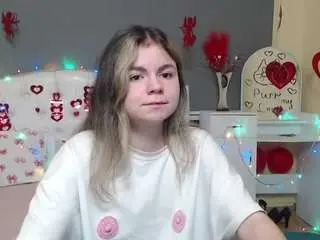 Camsoda Sex Cam of tinaredly