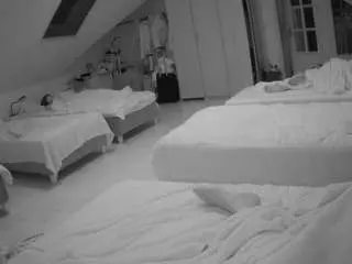 Camsoda Free Live Porn of voyeurcam-julmodels-bed-3