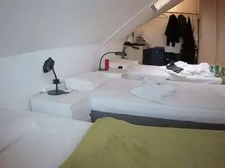 Camsoda Live Sex of voyeurcam-julmodels-bed-4