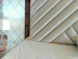 Camsoda Nude Webcam of naomi-davis