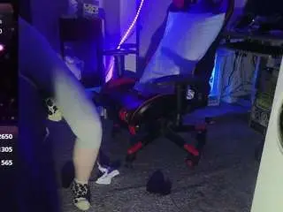 Camsoda Nude Webcam of blondiewithanass