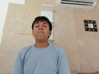 Camsoda Sex Cam of aron-alexa